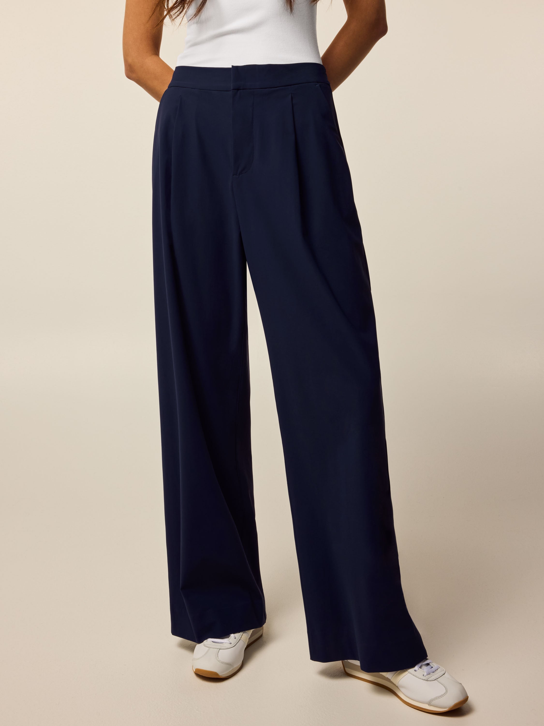 30" Phoenix Wide Leg Trouser