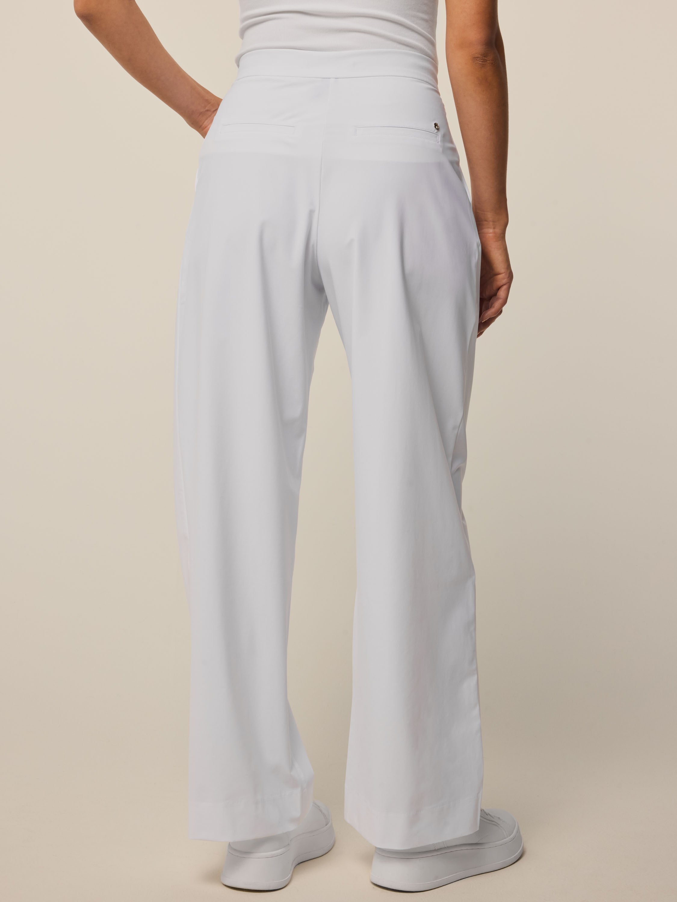 29.5" Phoenix Wide Leg Pleated Trouser