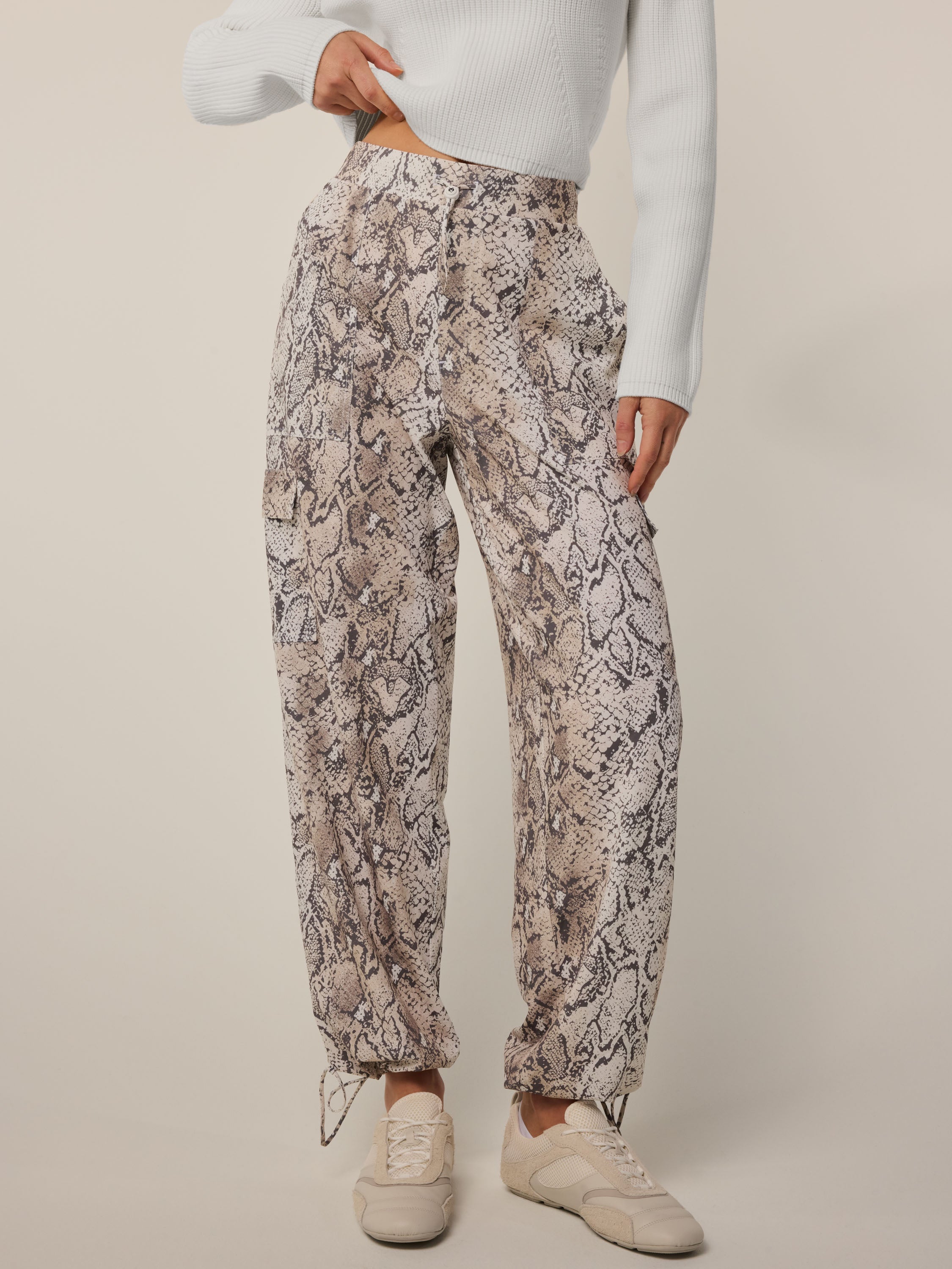 Ashe Wolf Scales Cargo Jogger